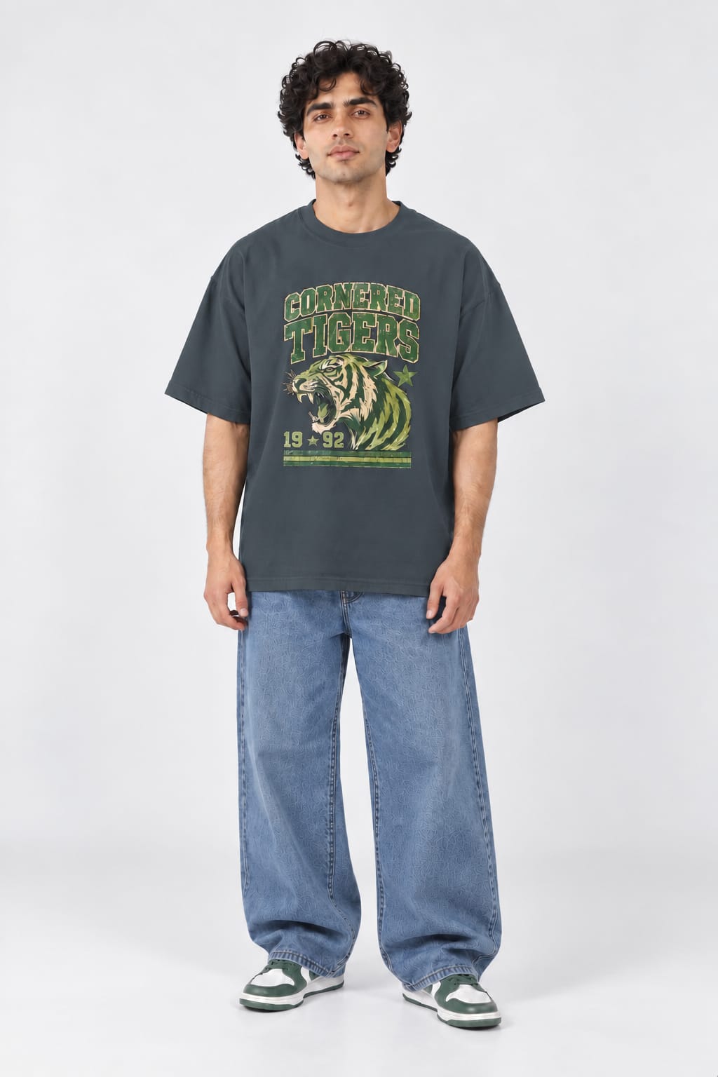 Cornered Tigers 1992 Graphic Oversized Unisex Grey T-Shirt